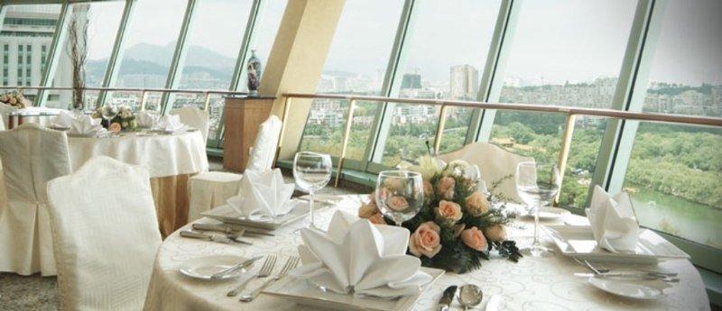 Grand Park Kunming Hotel Exterior photo