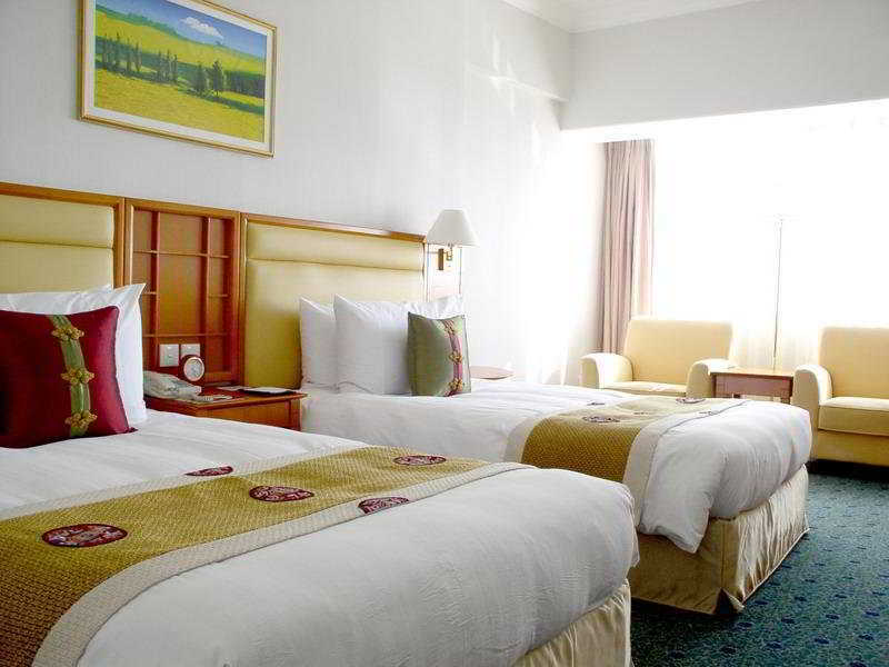 Grand Park Kunming Hotel Exterior photo